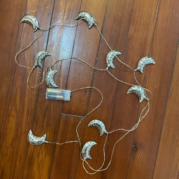 Crescent Moon String Lights - Picture 3 of 4